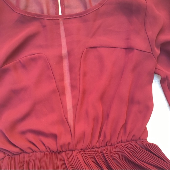 Everly Mesh Dress - Picture 4 of 11